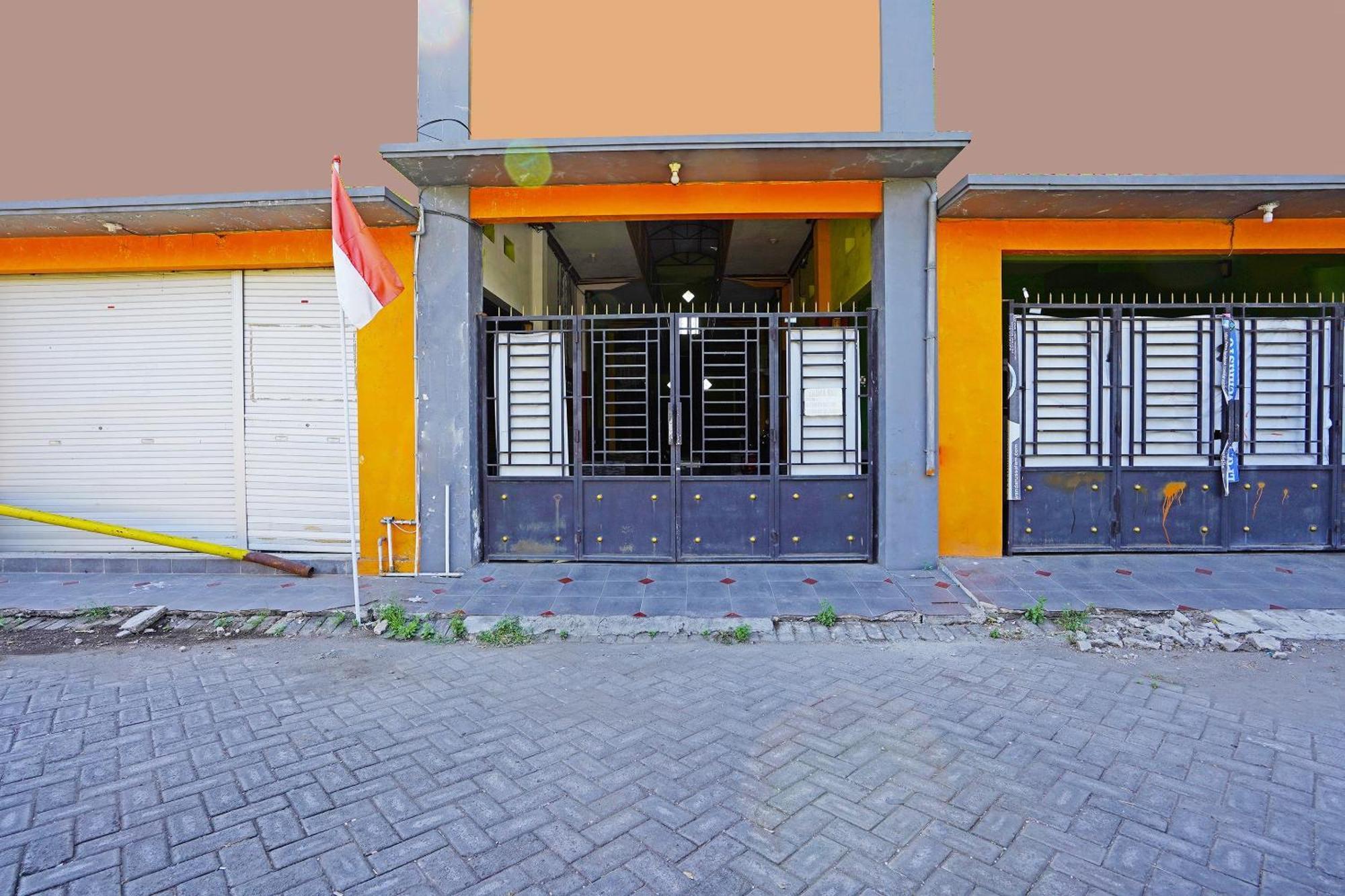Oyo 91583 D'Cost Green Syariah Surabaya Exterior foto